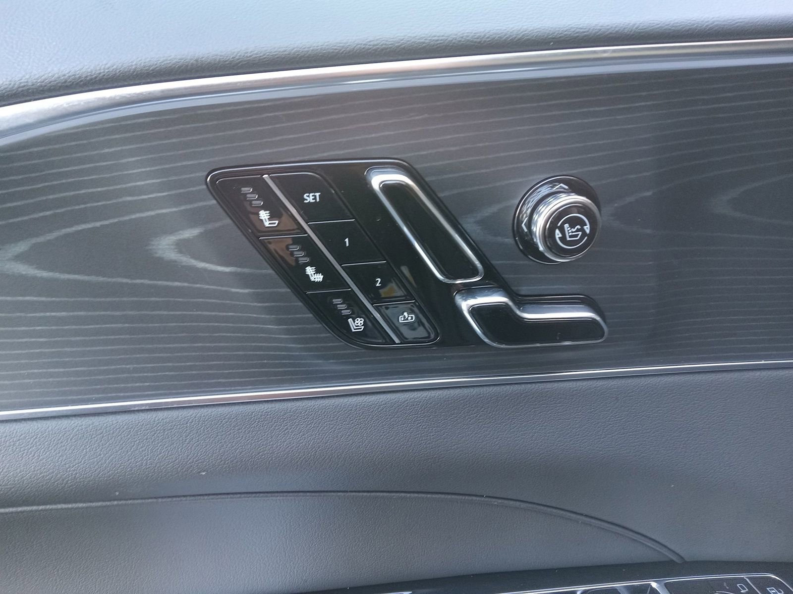 New 2026 Cadillac Lyriq V image 10