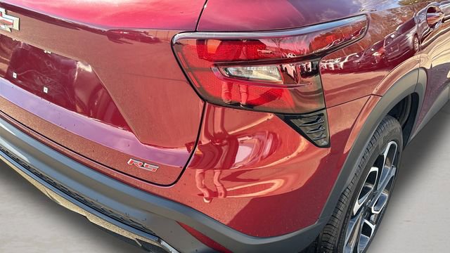 Certified 2024 Chevrolet Trax RS w/ Driver Confidence Package image 26