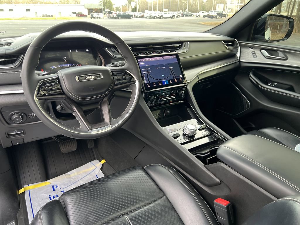 Certified 2023 Jeep Grand Cherokee L Overland w/ Luxury Tech Group IV AWD/4WD image 22