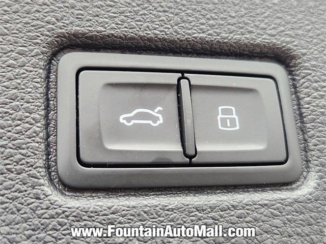 Used 2019 Audi Q7 3.0T Prestige w/ Prestige Package image 17