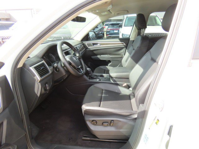 Used 2018 Volkswagen Atlas SE image 25
