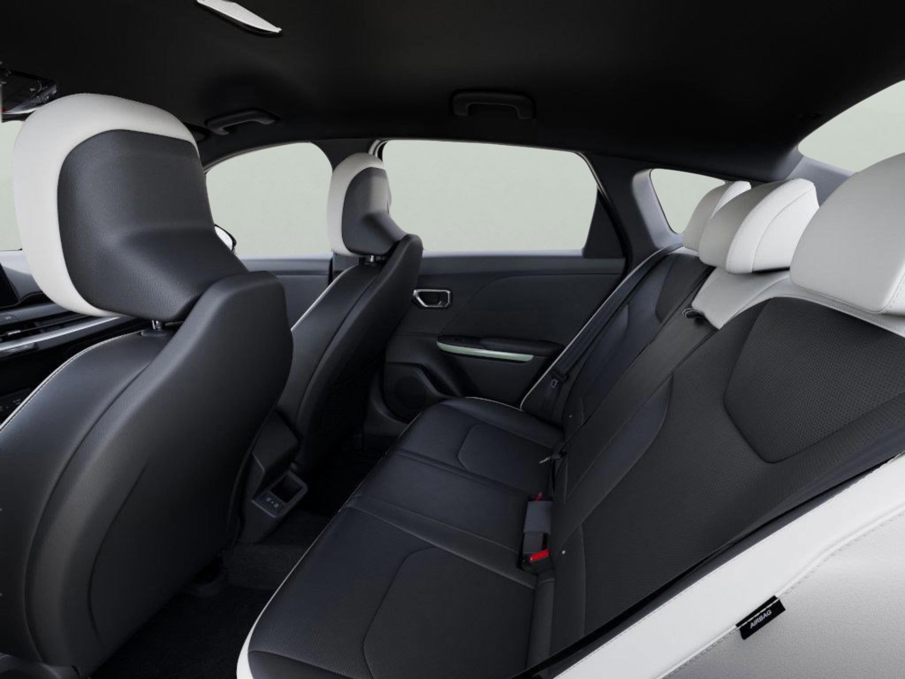 New 2026 Kia K4 GT-Line image 18