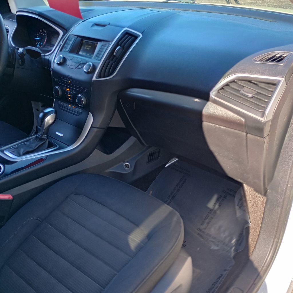 Used 2018 Ford Edge SEL image 20