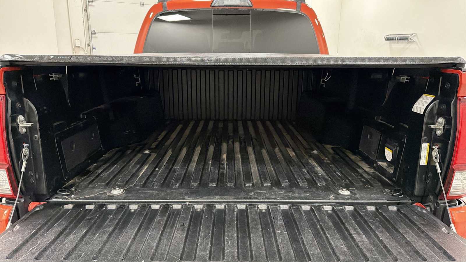 Used 2018 Toyota Tacoma TRD Sport image 28