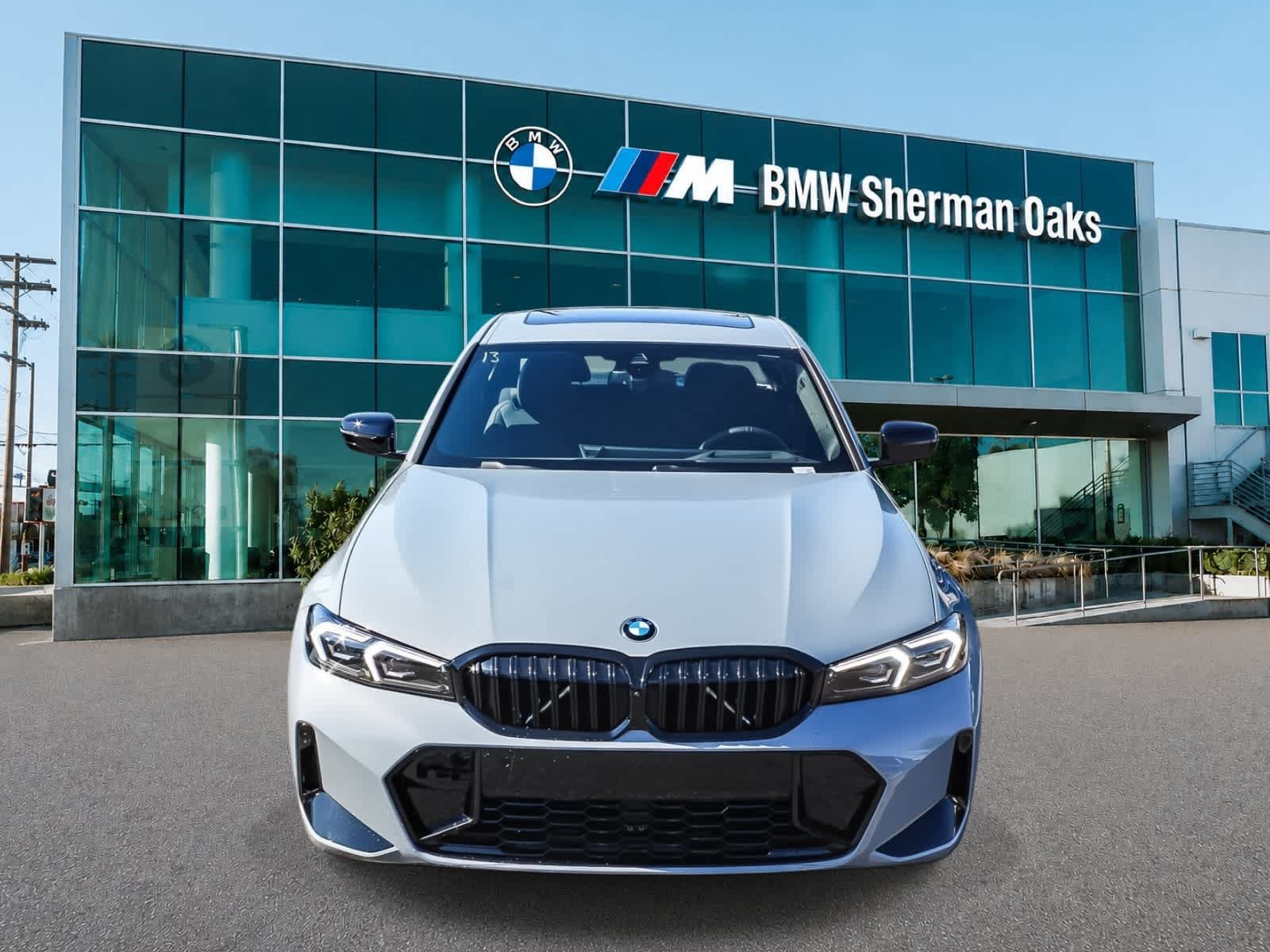 New 2026 BMW 330i Sedan w/ M Sport Package RWD image 2