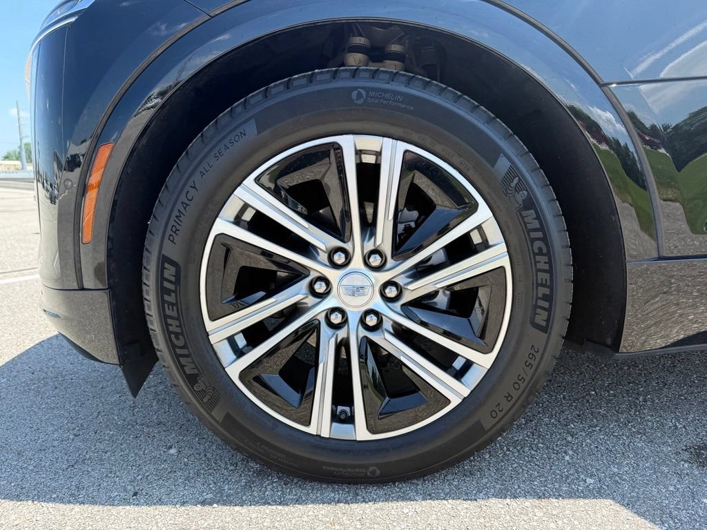 Certified 2024 Cadillac Lyriq Luxury AWD/4WD image 14