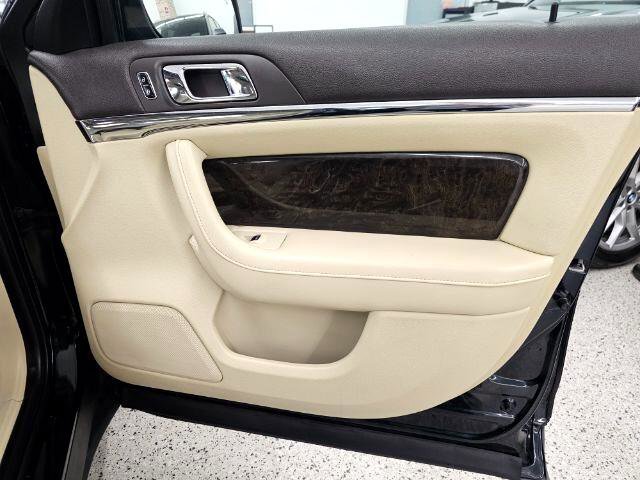 Used 2014 Lincoln MKS AWD w/ Equipment Group 101A image 29