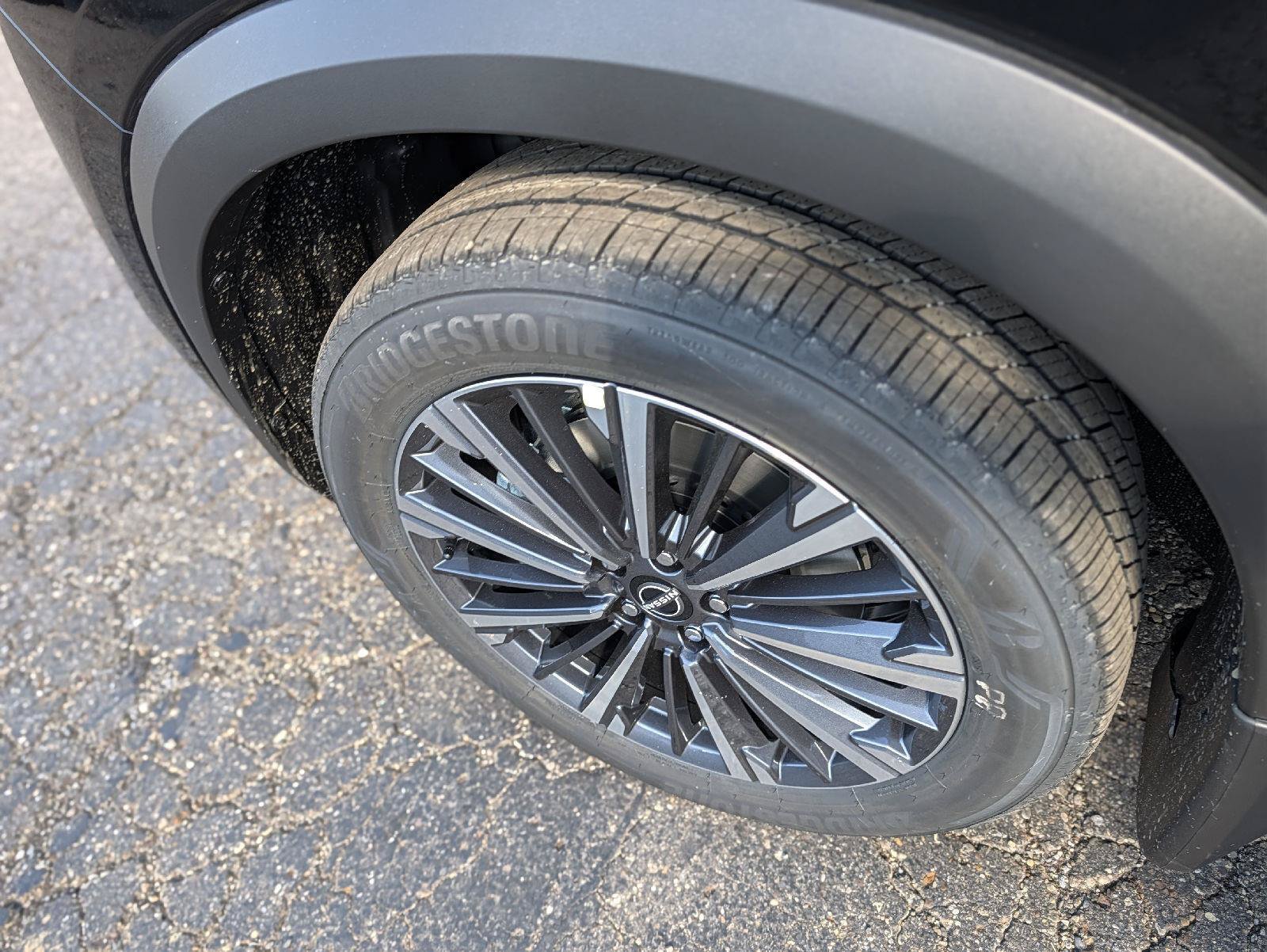 New 2026 Nissan Pathfinder Platinum AWD/4WD image 46