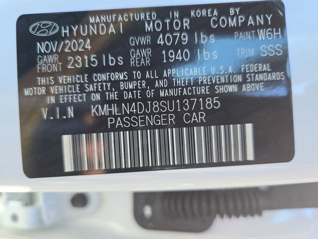 Used 2025 Hyundai Elantra Limited FWD image 33