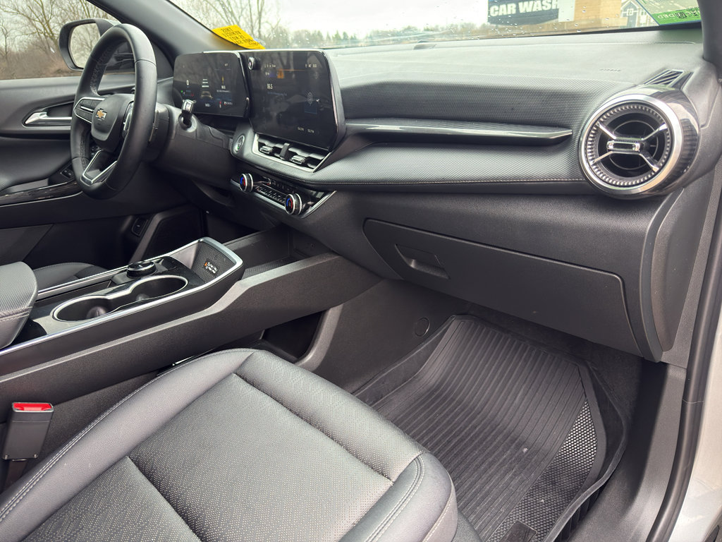 Used 2026 Chevrolet Equinox LT w/ Convenience Package II image 47