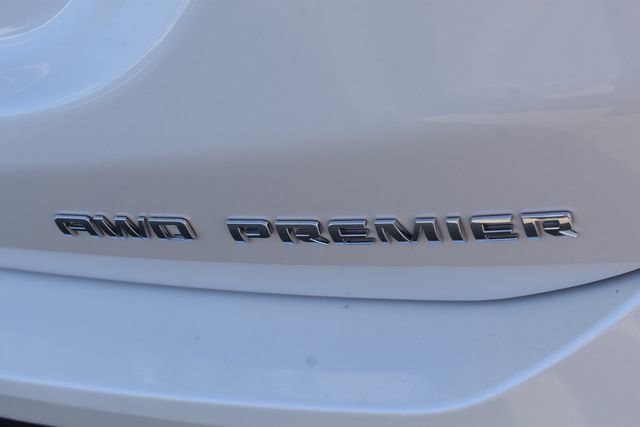 Used 2023 Chevrolet Equinox Premier image 12
