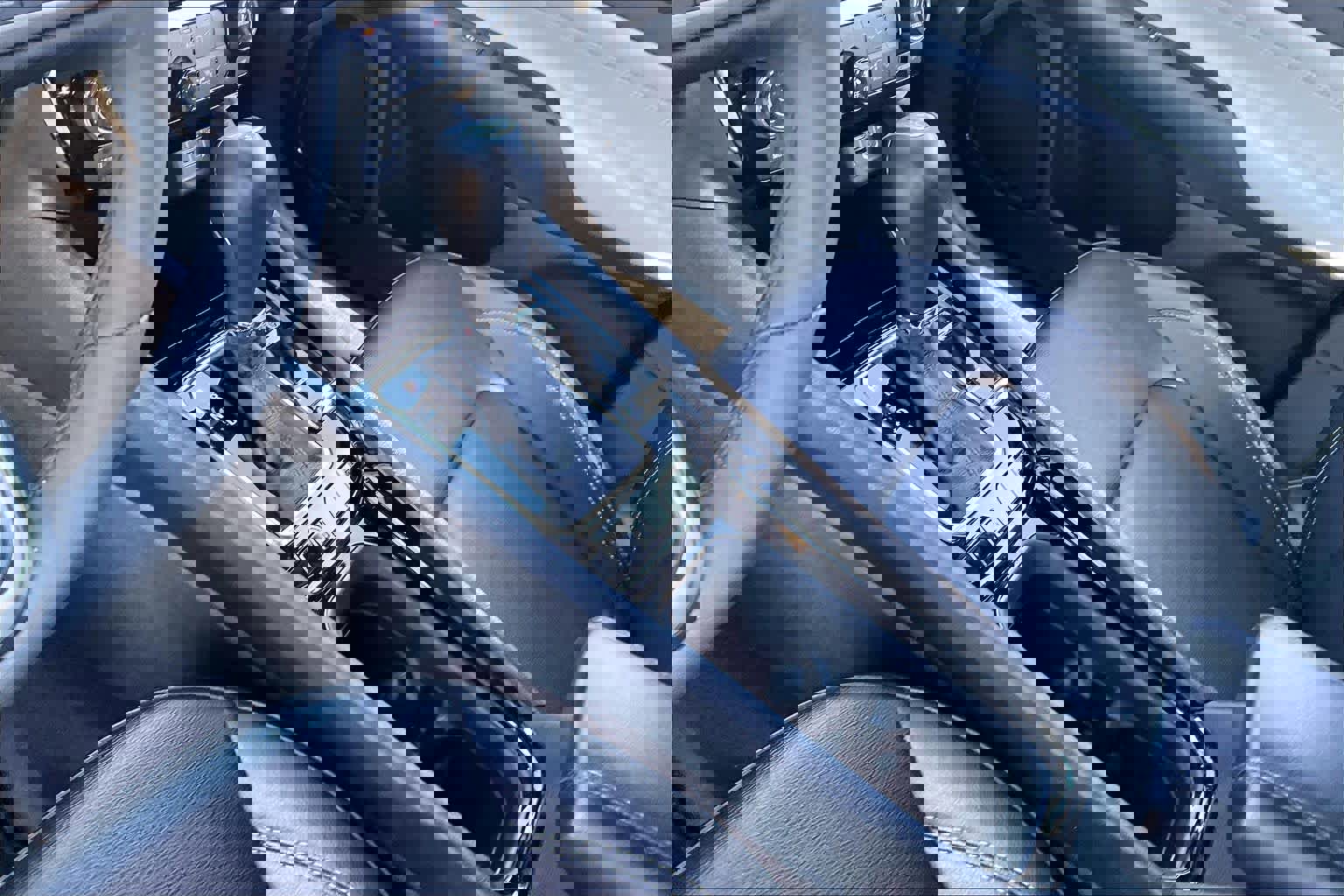 Used 2025 Jeep Compass Limited image 16