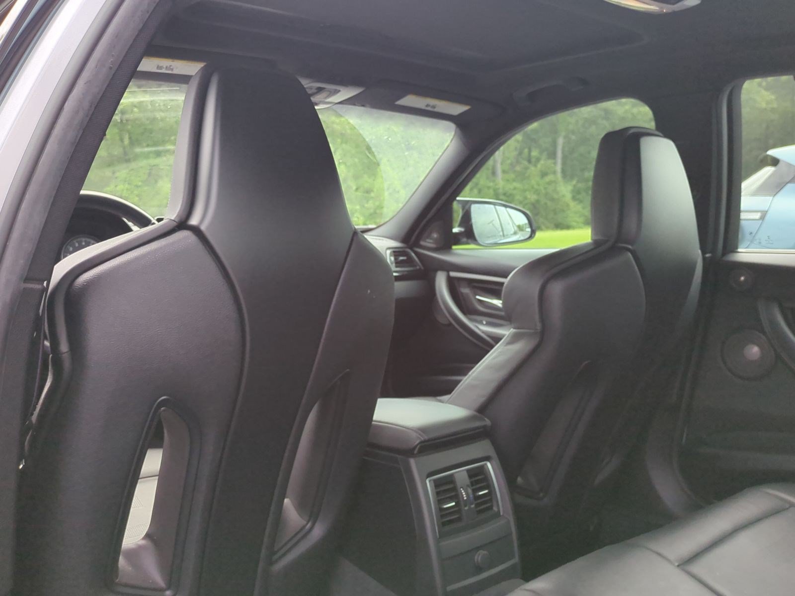 Used 2016 BMW M3 RWD image 29