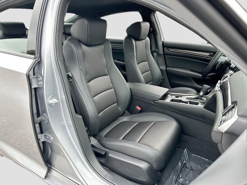 Used 2022 Honda Accord Sport image 25