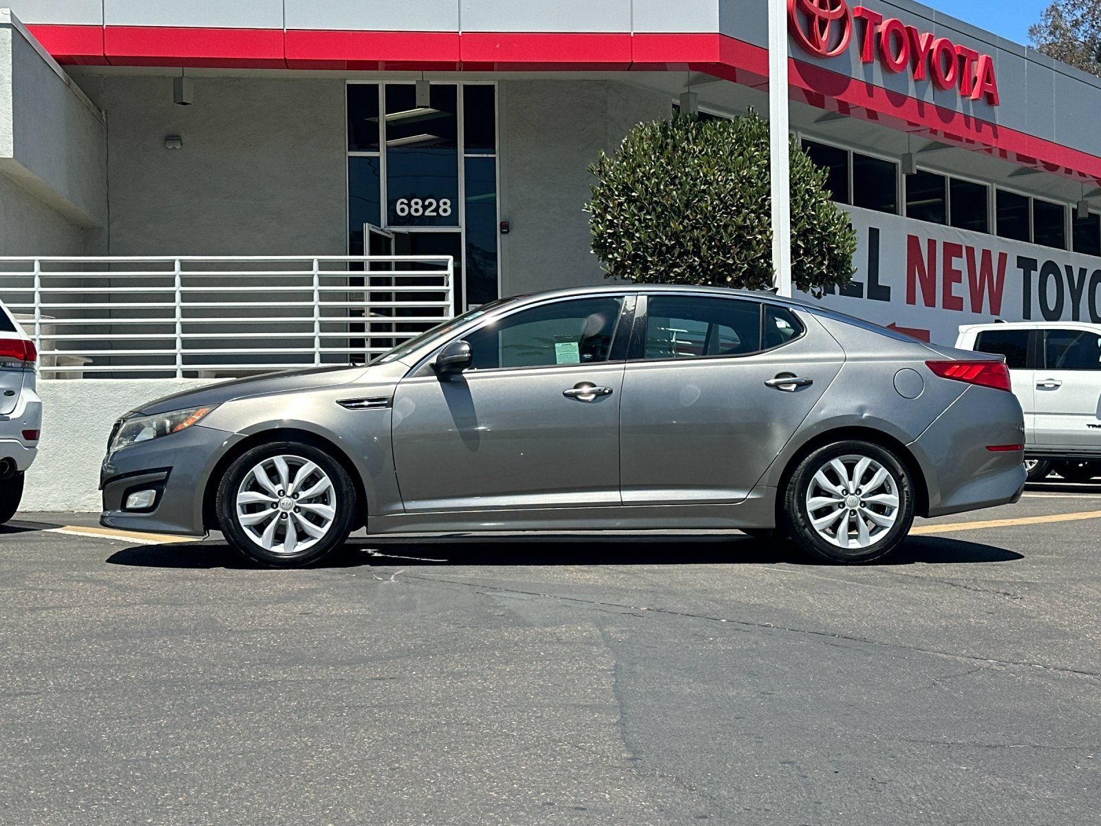 Used 2015 Kia Optima EX w/ EX Premium Package FWD image 2