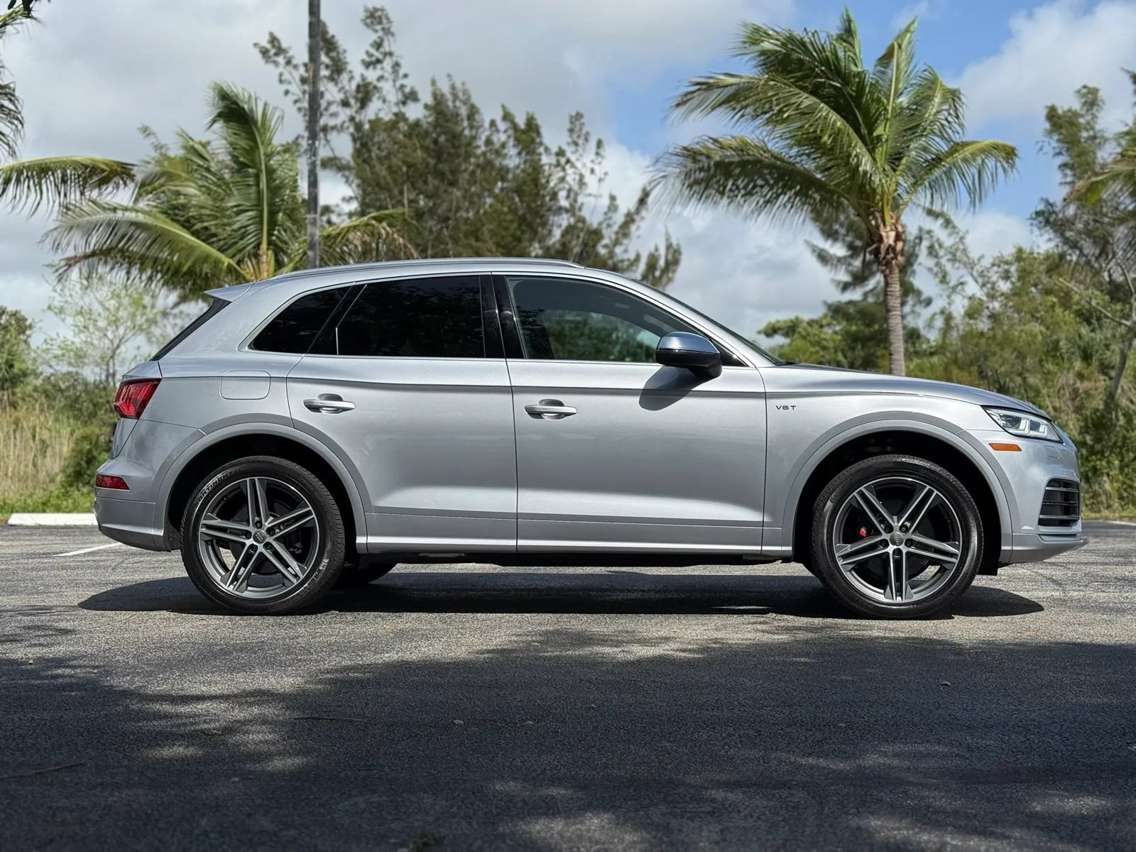 Used 2018 Audi SQ5 Premium Plus AWD/4WD image 11