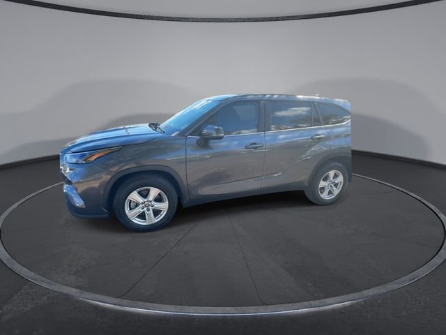 Used 2023 Toyota Highlander XLE image 10