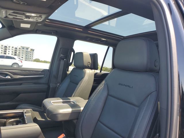 Used 2021 GMC Yukon Denali w/ Denali Ultimate Package RWD image 20