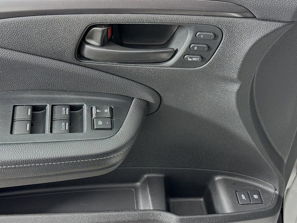 Certified 2023 Honda Passport EX-L image 17