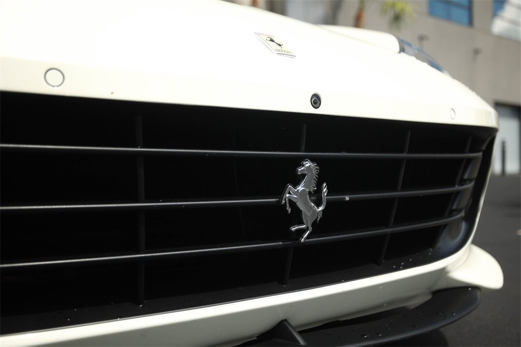 Certified 2018 Ferrari GTC4Lusso T image 11