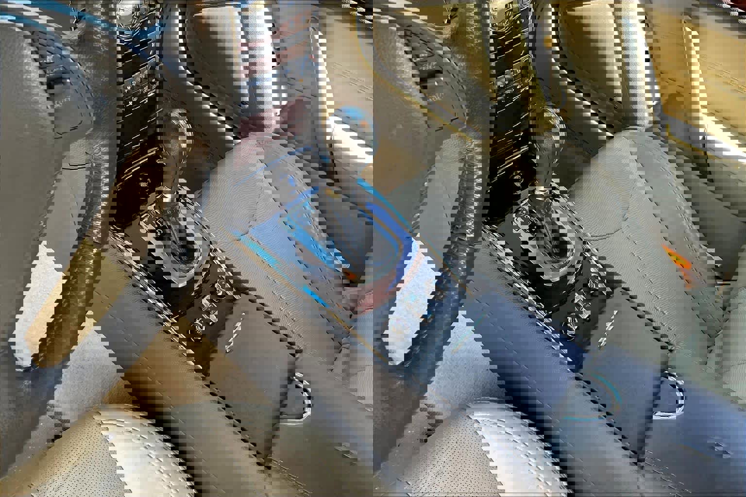 Used 2011 INFINITI G37 Sport w/ Premium Pkg image 15