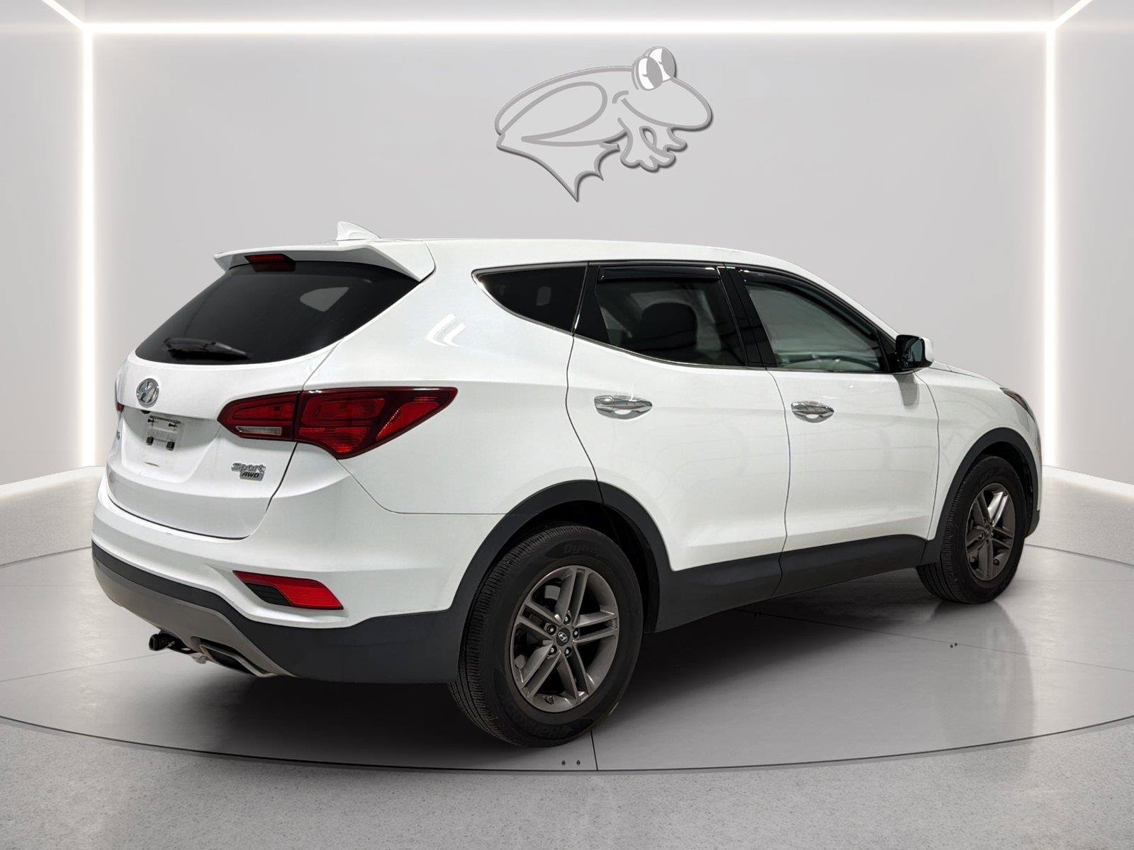Used 2017 Hyundai Santa Fe Sport w/ Cargo Package AWD/4WD image 5