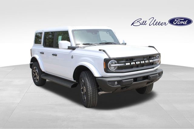 New 2026 Ford Bronco Outer Banks image 2