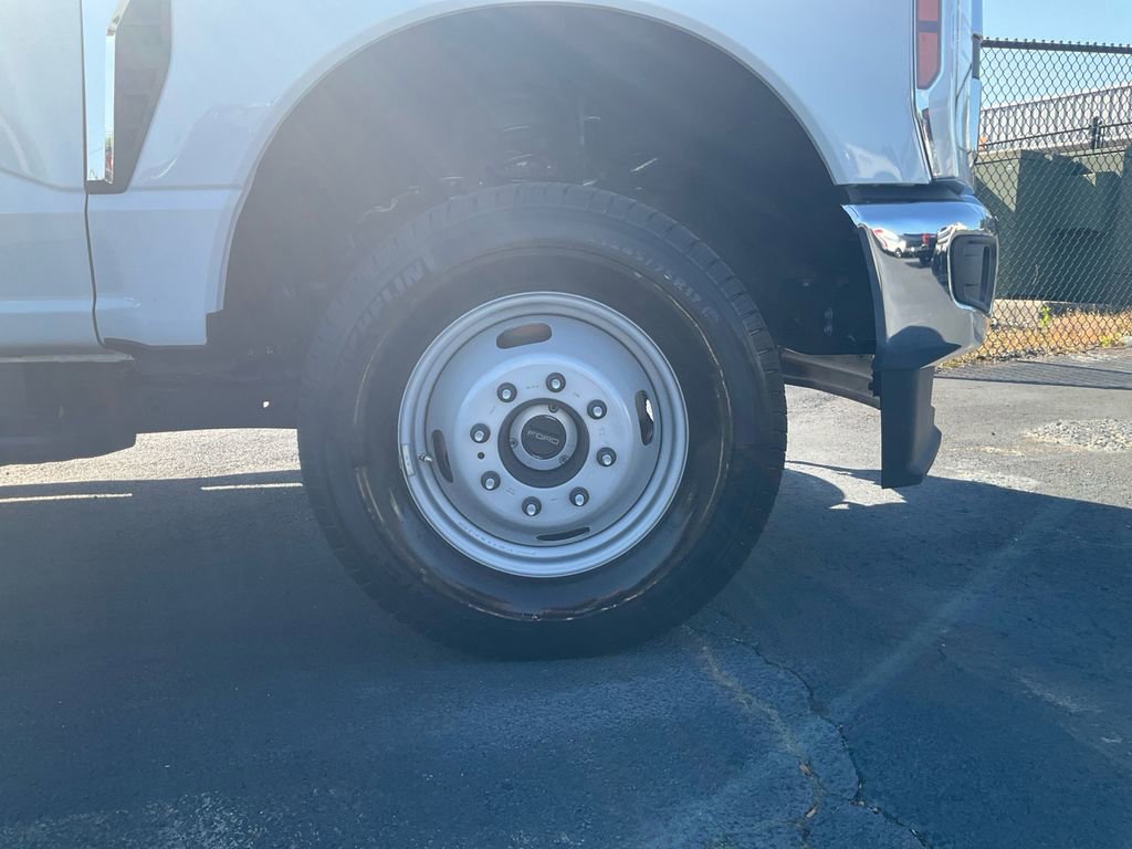 Used 2026 Ford F350 XL w/ XL Chrome Package AWD/4WD image 10