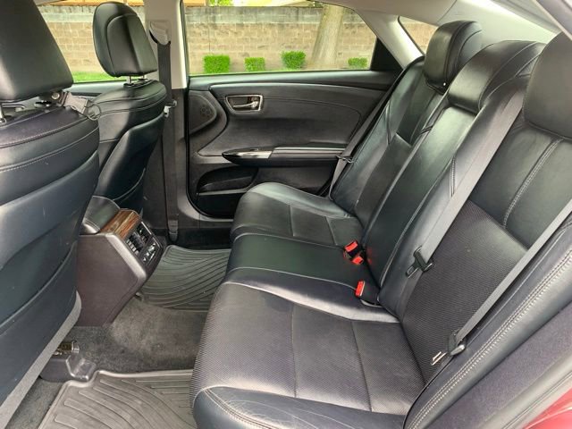 Used 2014 Toyota Avalon Limited w/ Technology Package FWD image 15