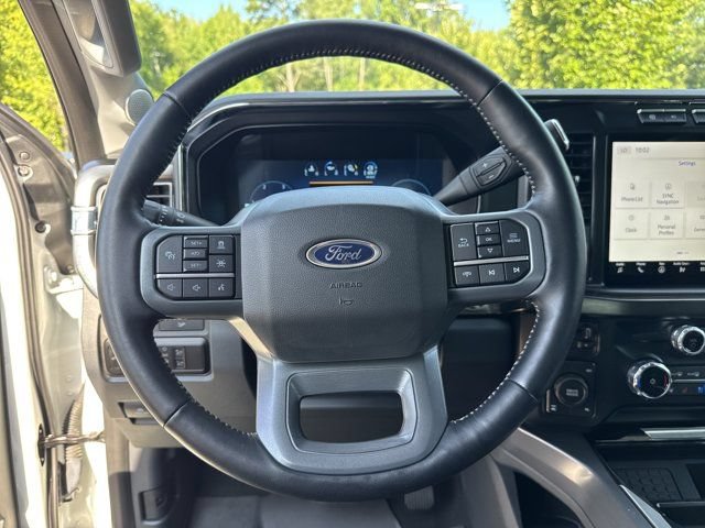 Used 2024 Ford F350 Lariat w/ Lariat Ultimate Package AWD/4WD image 28