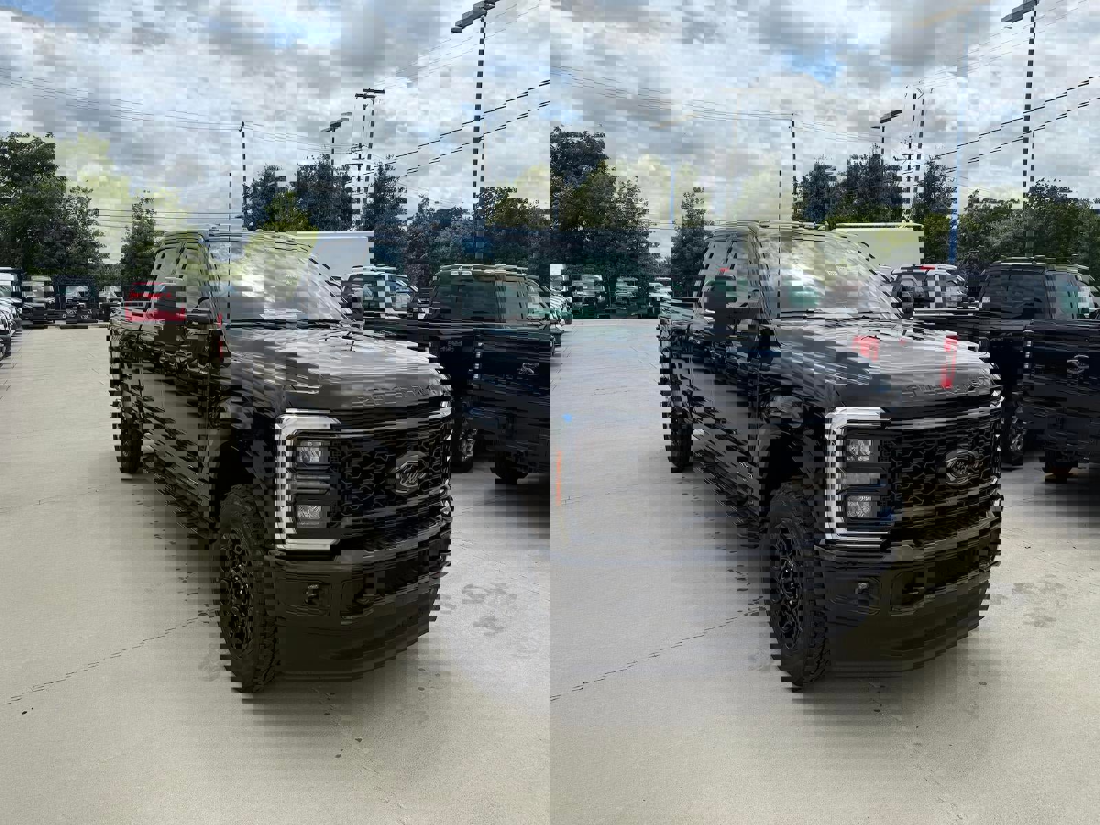 New 2025 Ford F250 Lariat w/ Black Appearance Package image 4