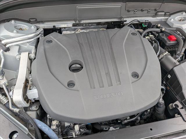 Used 2025 Volvo XC60 B5 Ultra w/ Protection Package Premier image 30