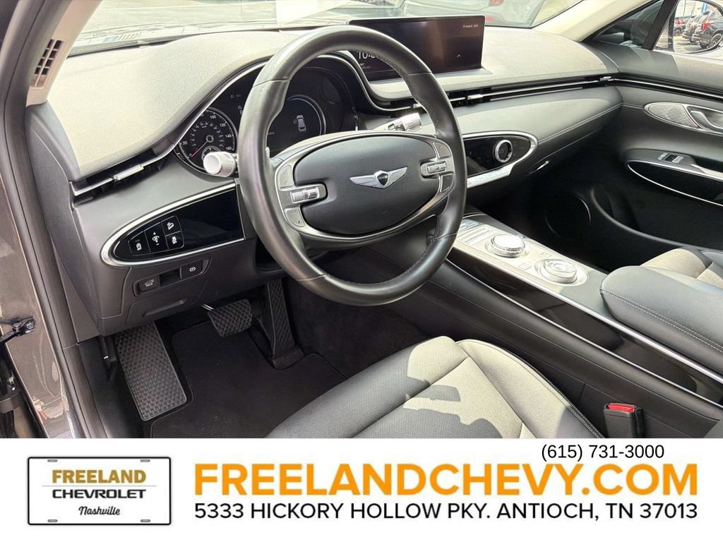 Used 2022 Genesis GV70 2.5T AWD/4WD image 25
