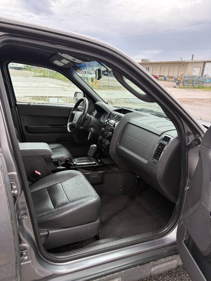 Used 2011 Ford Escape Limited AWD/4WD image 7