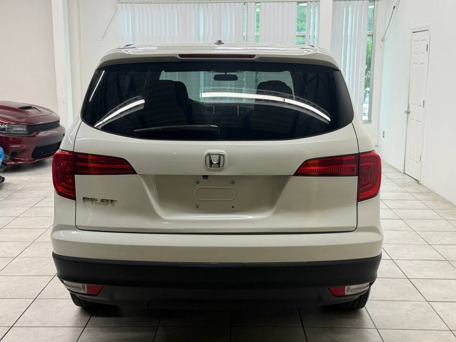 Used 2018 Honda Pilot EX image 8