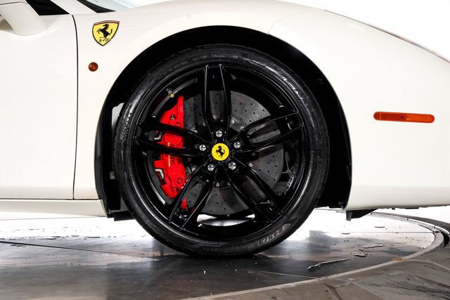 Used 2016 Ferrari 488 Spider RWD image 20