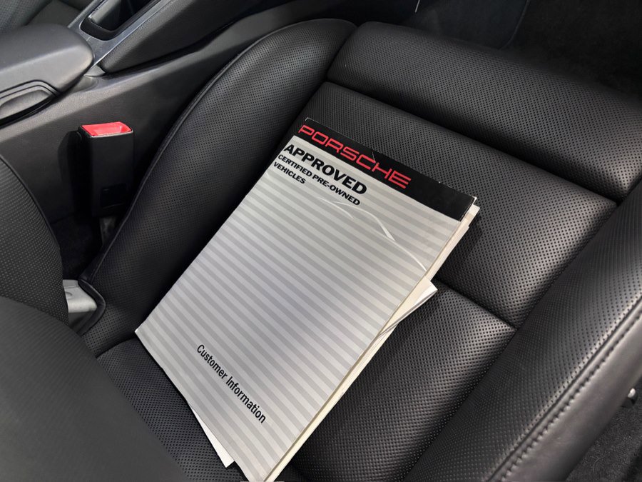 Used 2013 Porsche 911 Carrera 4S image 7