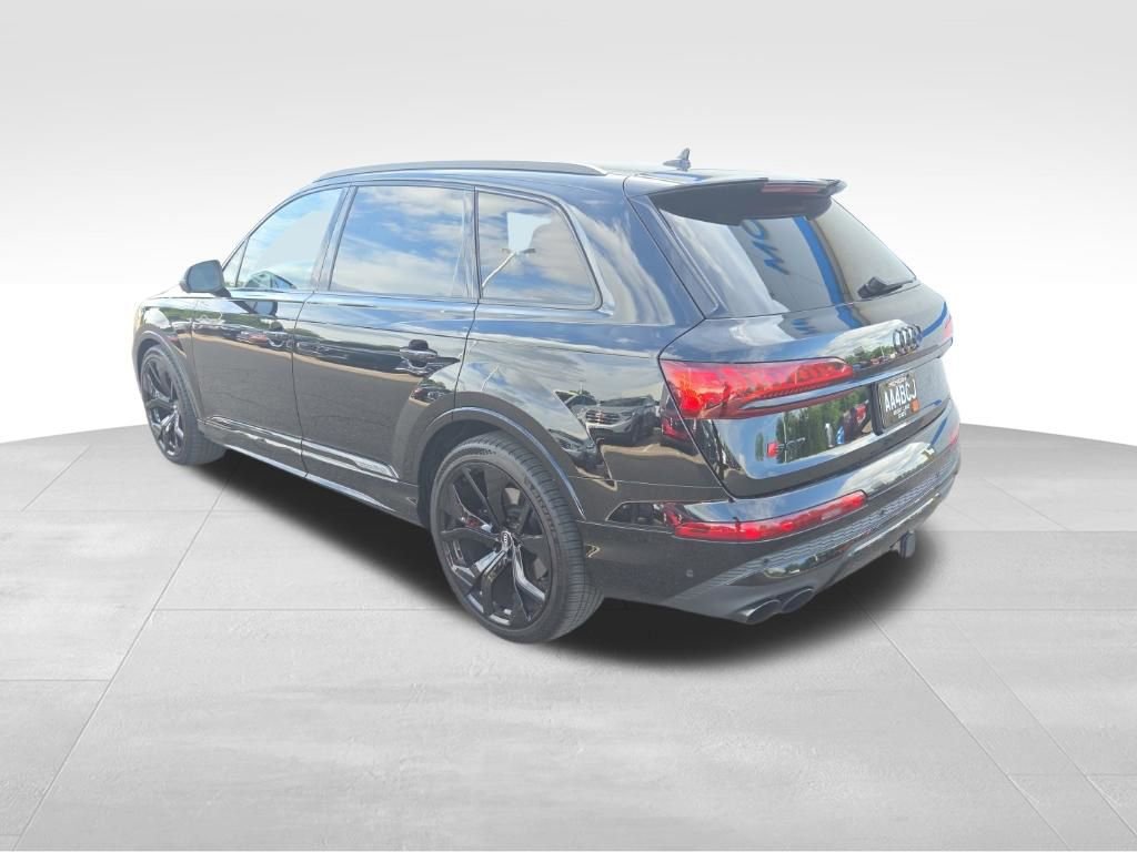 Used 2023 Audi SQ7 Prestige AWD/4WD image 4