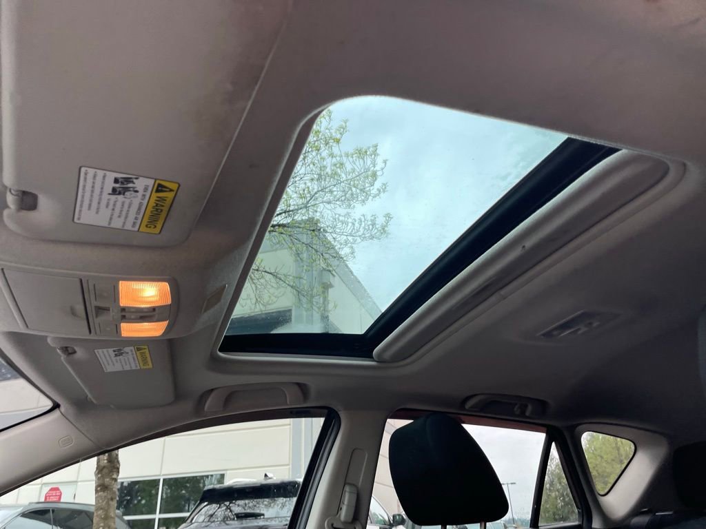 Used 2012 MAZDA MAZDA3 s Touring FWD image 16