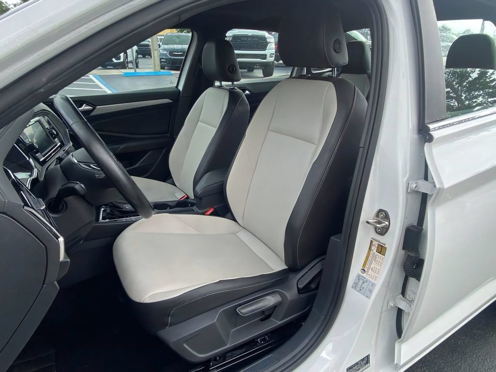 Used 2021 Volkswagen Jetta R-Line w/ R-Line Cold Weather Package FWD image 15