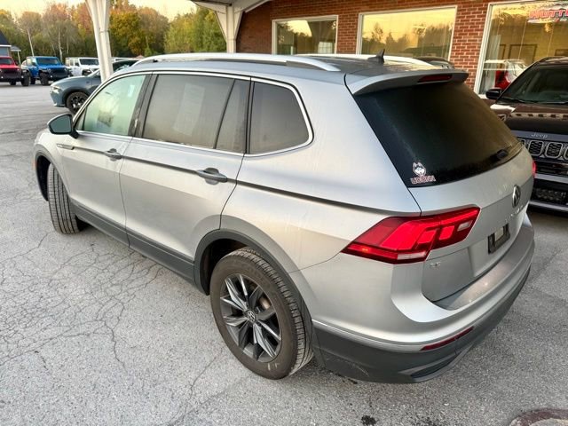 Used 2022 Volkswagen Tiguan SE AWD/4WD image 3