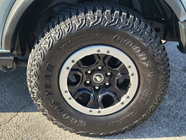 Used 2022 Ford Bronco Badlands image 7