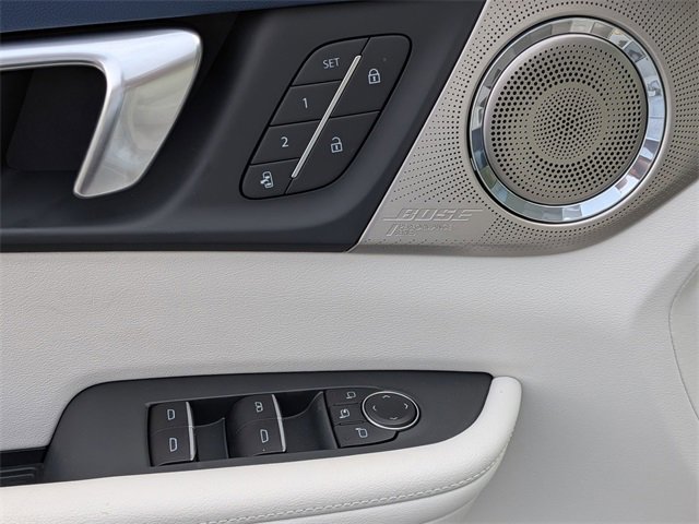 New 2026 Buick Enclave Avenir image 11