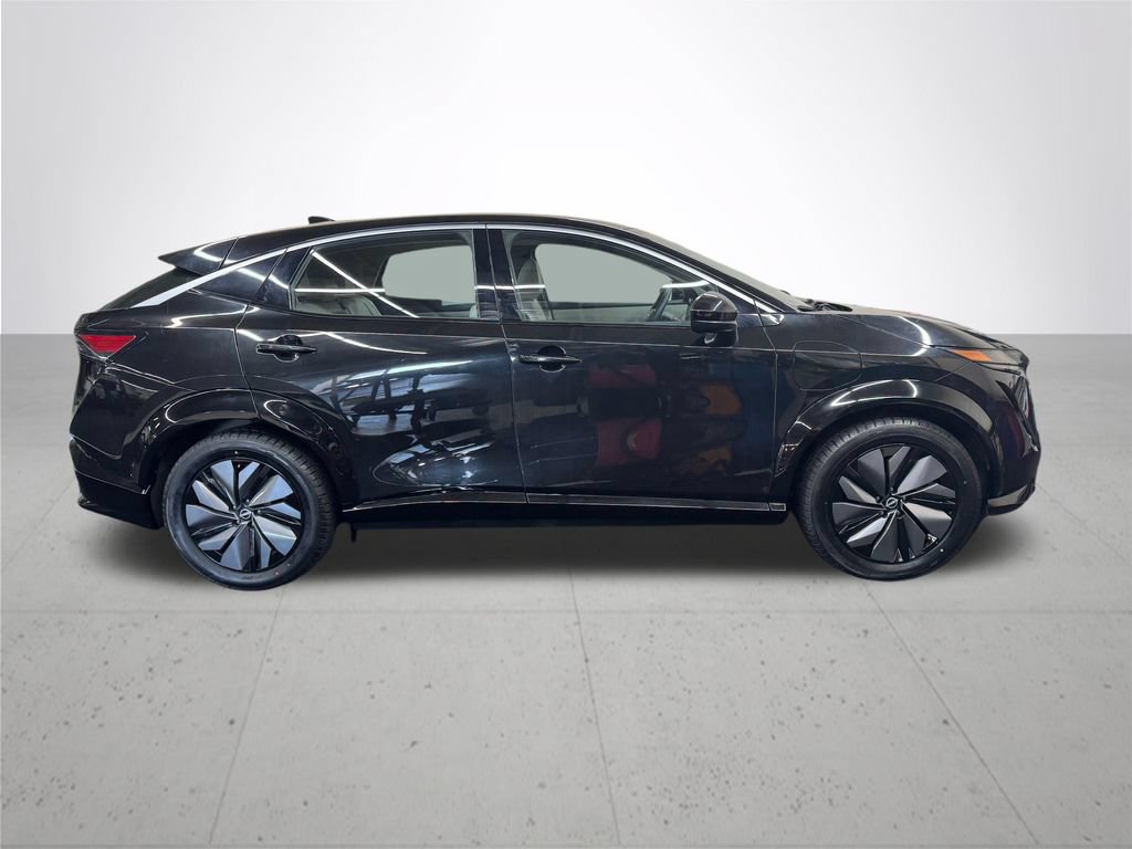 Used 2023 Nissan Ariya FWD image 8