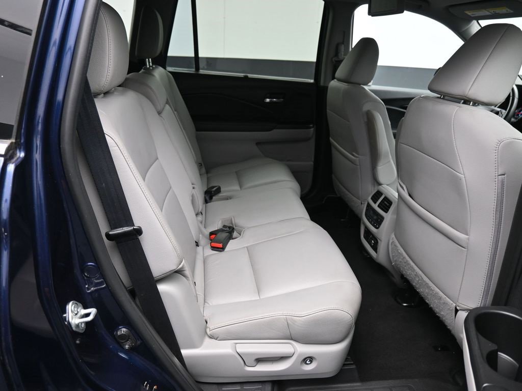 Certified 2022 Honda Pilot Touring image 53