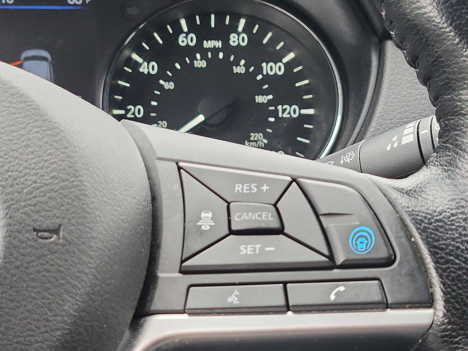 Used 2020 Nissan Rogue Sport SL AWD/4WD image 21