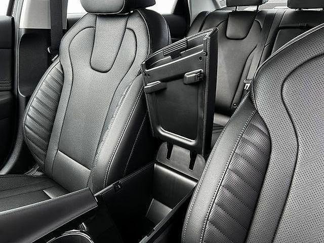 New 2025 Hyundai Elantra Limited FWD image 20