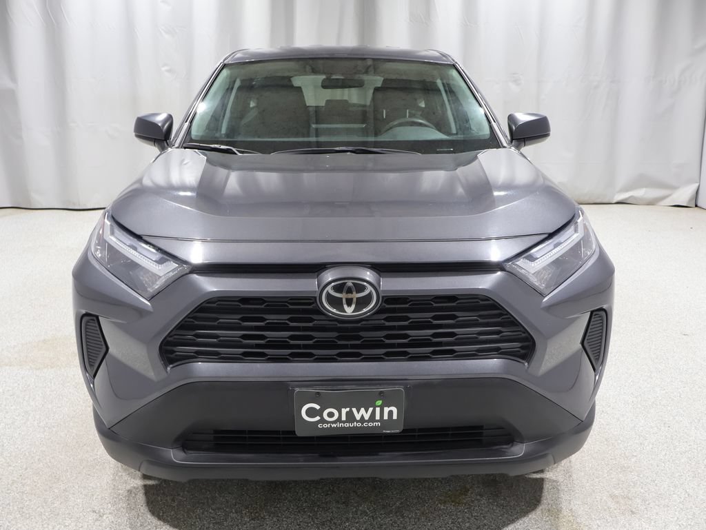 Used 2025 Toyota RAV4 LE AWD/4WD image 8