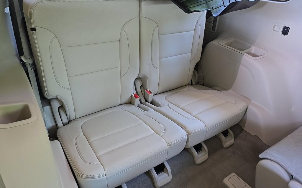 Used 2021 GMC Acadia Denali w/ Denali Ultimate Package AWD/4WD image 11