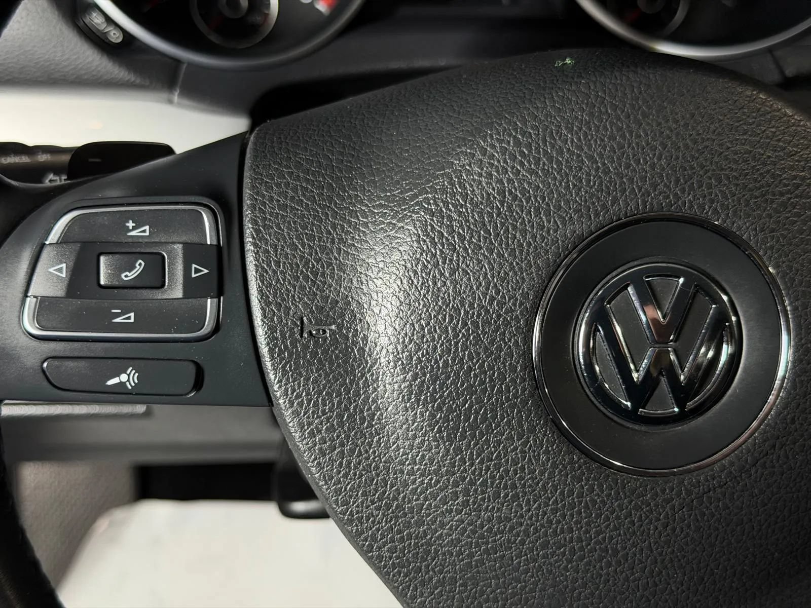 Used 2014 Volkswagen Golf TDI FWD image 29